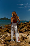 Reposição - Pré-Venda! Calça Flare Off White com bordado Vermelho Clássico
