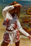 Reposição - Pré-Venda! Camisa Off White com bordado Vermelho Clássico