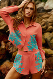 Reposição - Pré-Venda! Camisa Coral com bordado Turquesa