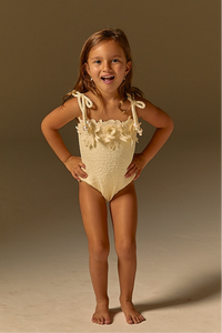 Maiô Infantil Floral Pérola