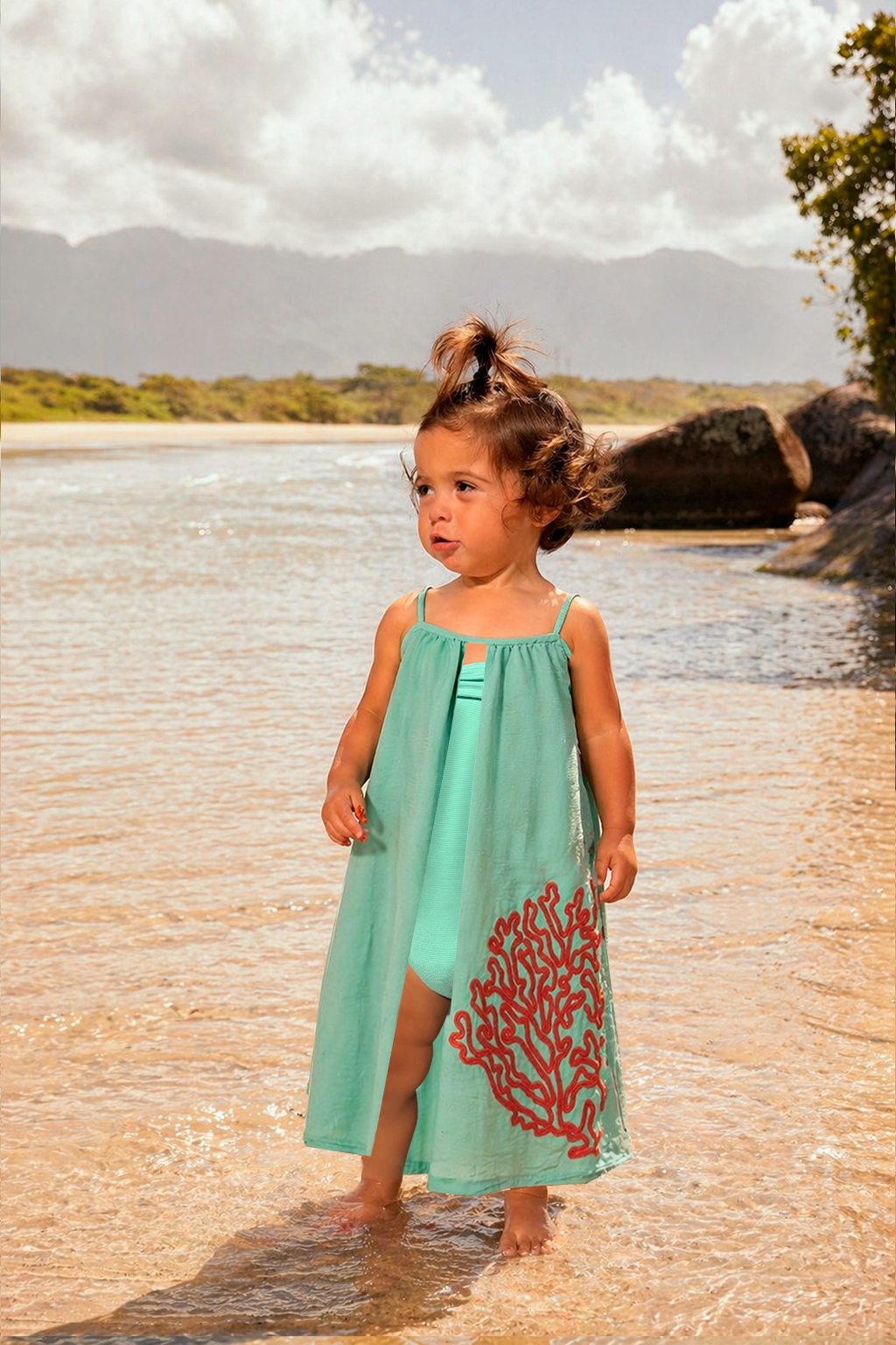 Pré-venda!Vestido Longo Infantil Turquesa -  com bordado Vermelho Clássico
