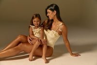 Maiô Infantil Floral Pérola