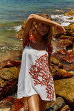 Reposição - Pré-Venda! Vestido Curto Off White com bordado  Vermelho Clássico