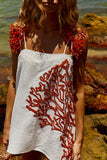 Reposição - Pré-Venda! Vestido Curto Off White com bordado  Vermelho Clássico