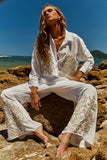 Reposição - Pré-Venda! Calça Flare Off White com bordado Bege