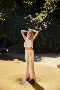Pré-Venda! Calça Flare Areia com bordado Bege