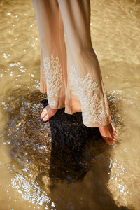 Pré-Venda! Calça Flare Areia com bordado Bege