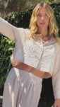 Stories de Pré-Venda! Camisa Areia com bordado Bege