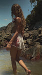 Stories de Shorts Off White com bordado Vermelho Clássico