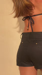 Stories de Mini Shorts Alfaiataria de Linho Golden & Glow Preto